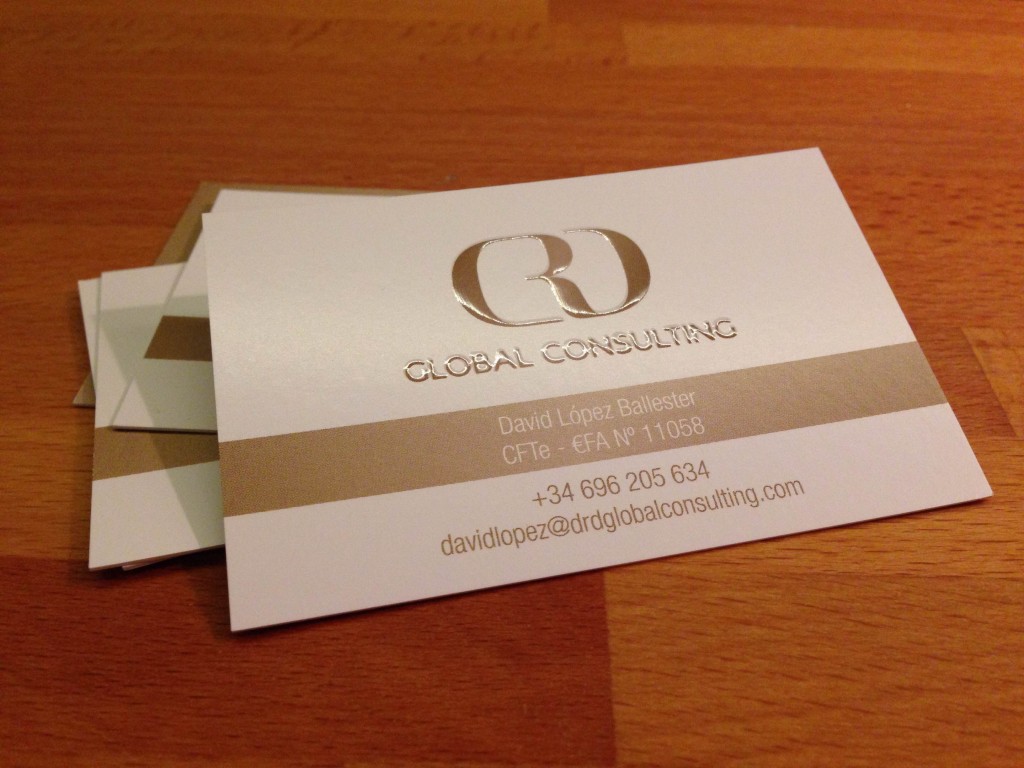 Global consulting tarjetas reserva barniz brillo